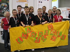 Grasow-Gymnasium mit AKSEN-Roboter beim Robobcup in Bremen